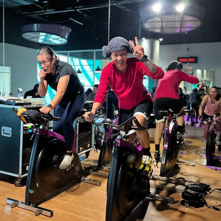 celebrity fitness indoor cycling class